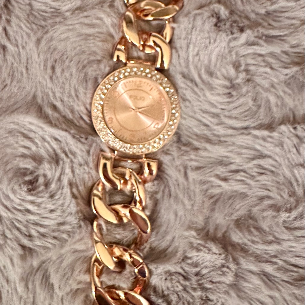 Folio Gold Watch With Bracelet Like Band